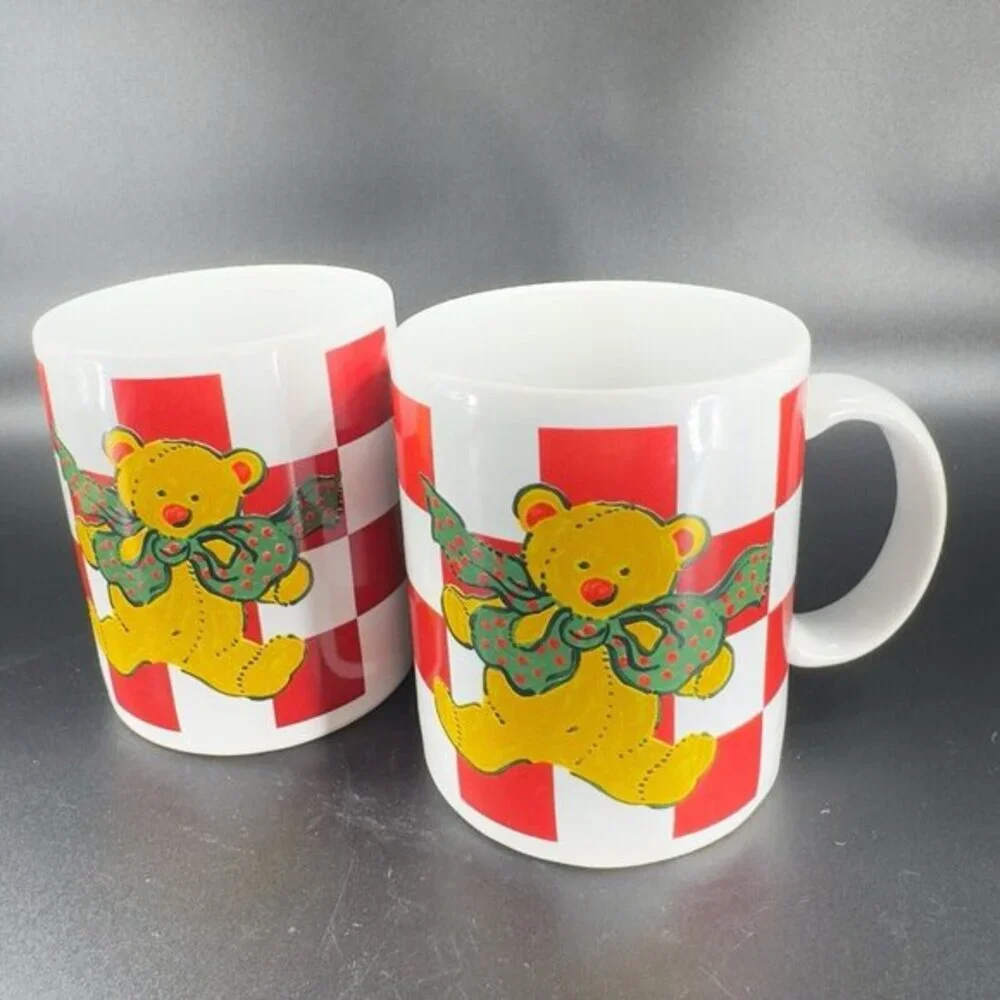 Vintage Waechtersbach Christmas Mugs Cups Stocking and‎ Bear Mug Set 2 Pottery